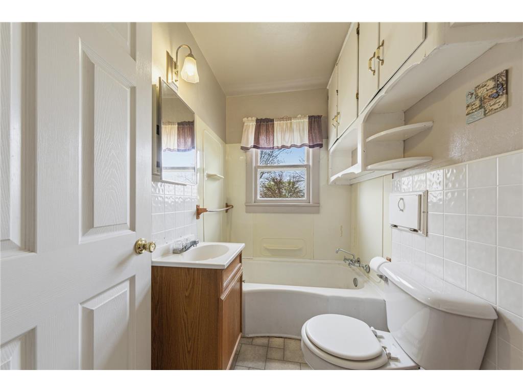 321 S 3rd Street Le Sueur MN 56058 7069548 image12