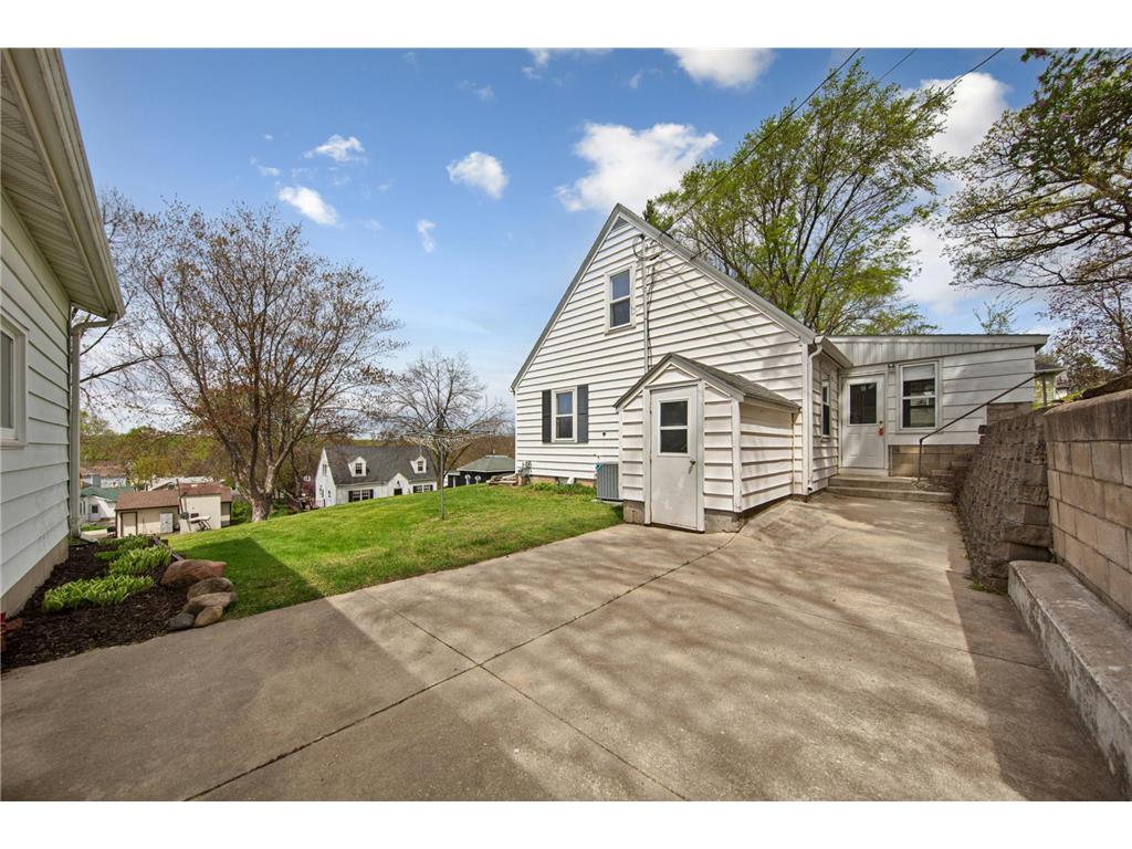 321 S 3rd Street Le Sueur MN 56058 7069548 image26