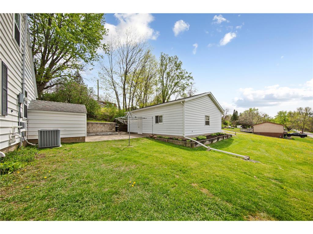 321 S 3rd Street Le Sueur MN 56058 7069548 image27