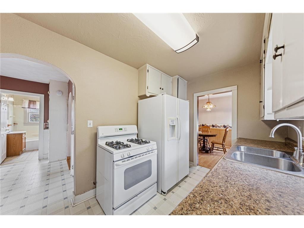 321 S 3rd Street Le Sueur MN 56058 7069548 image8