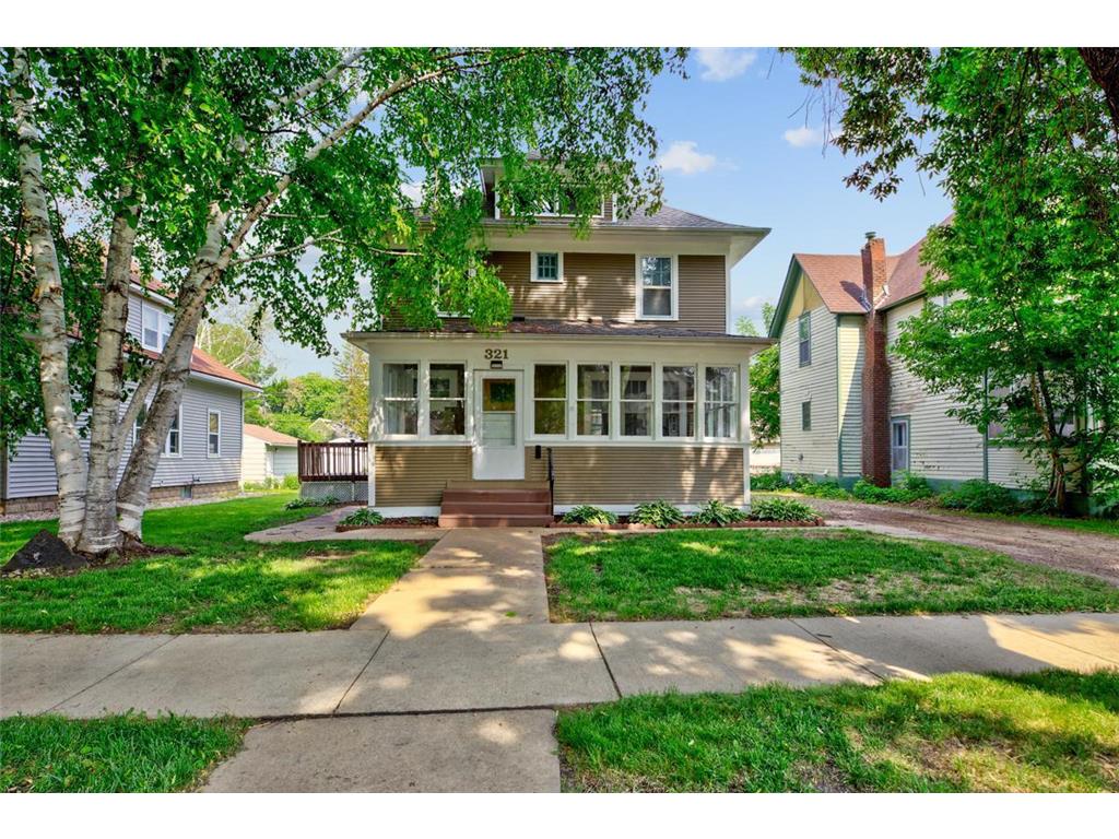 321 S Elm Street Fairmont MN 56031 6397160 image1