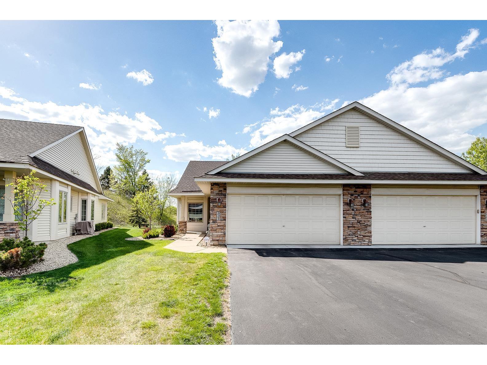 321 Summer Place E, Maplewood, MN 55117 MLS 5758400 Edina Realty