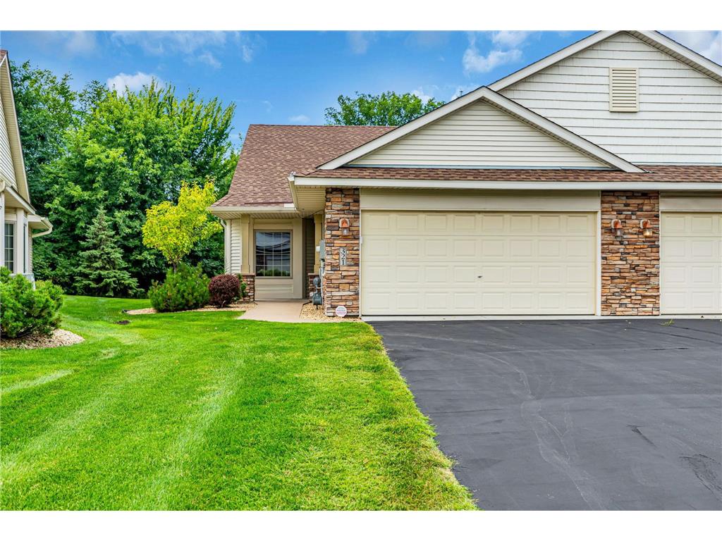 321 Summer Place E Maplewood MN 55117 7065706 image1
