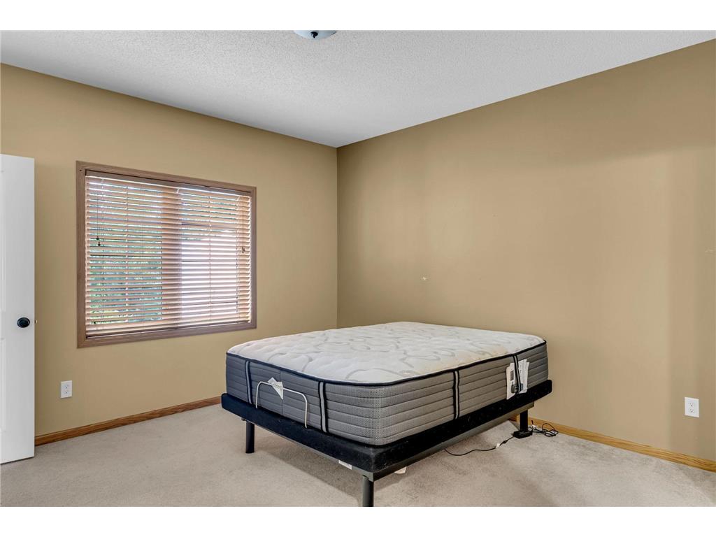 321 Summer Place E Maplewood MN 55117 7065706 image16