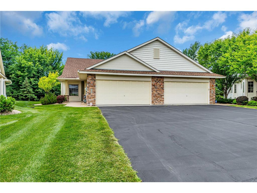 321 Summer Place E Maplewood MN 55117 7065706 image2