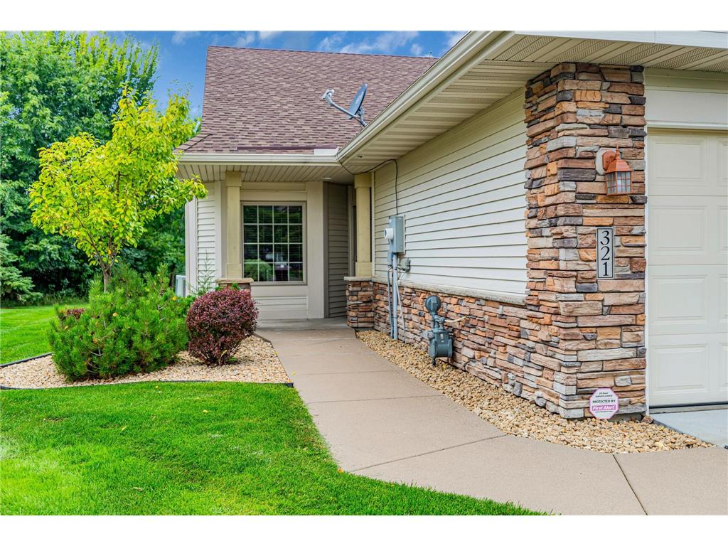 321 Summer Place E Maplewood MN 55117 7065706 image3