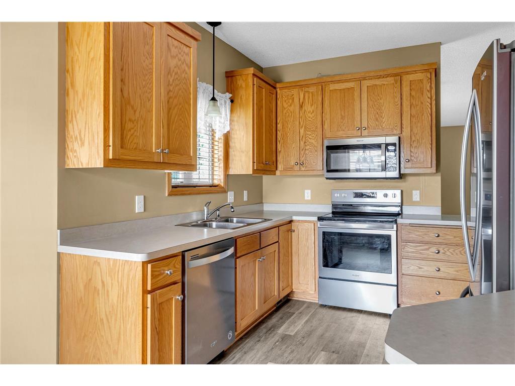 321 Summer Place E Maplewood MN 55117 7065706 image6