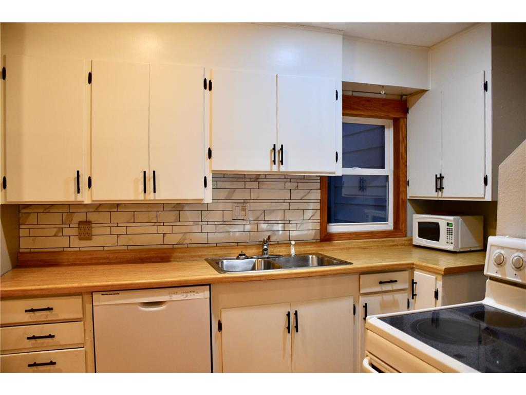 321 Tindolph Avenue N Thief River Falls MN 56701 7000385 image15