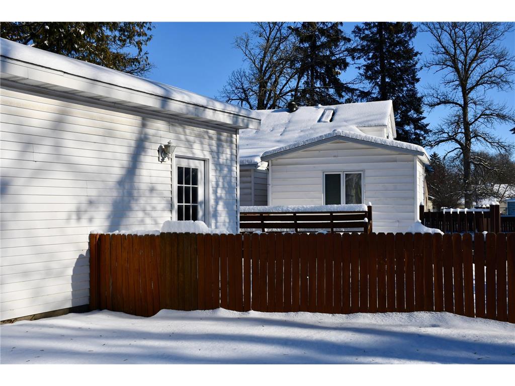 321 Tindolph Avenue N Thief River Falls MN 56701 7000385 image3