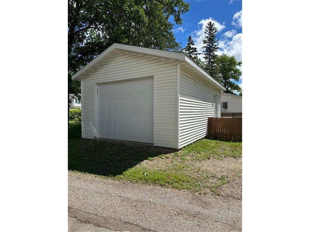 321 Tindolph Avenue N Thief River Falls MN 56701 7102783 image30