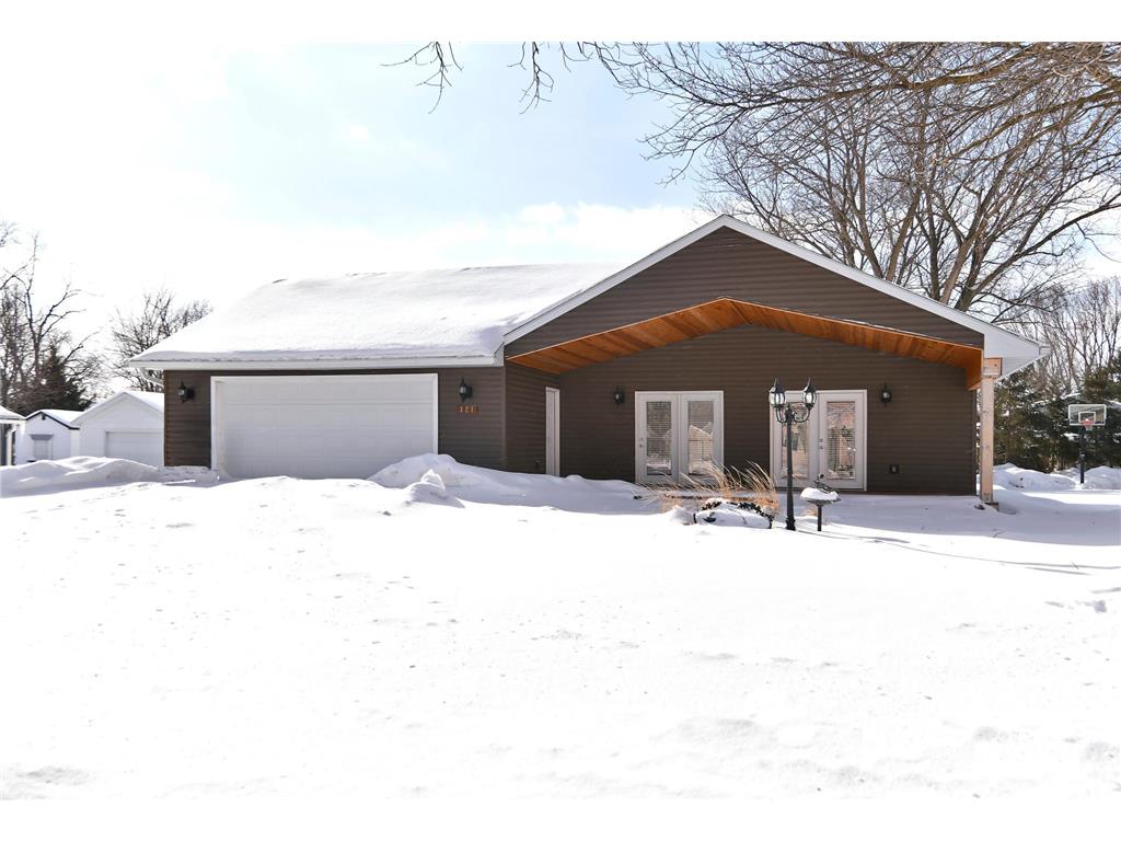 321 W Main Street Saint Clair MN 56080 6327845 image1