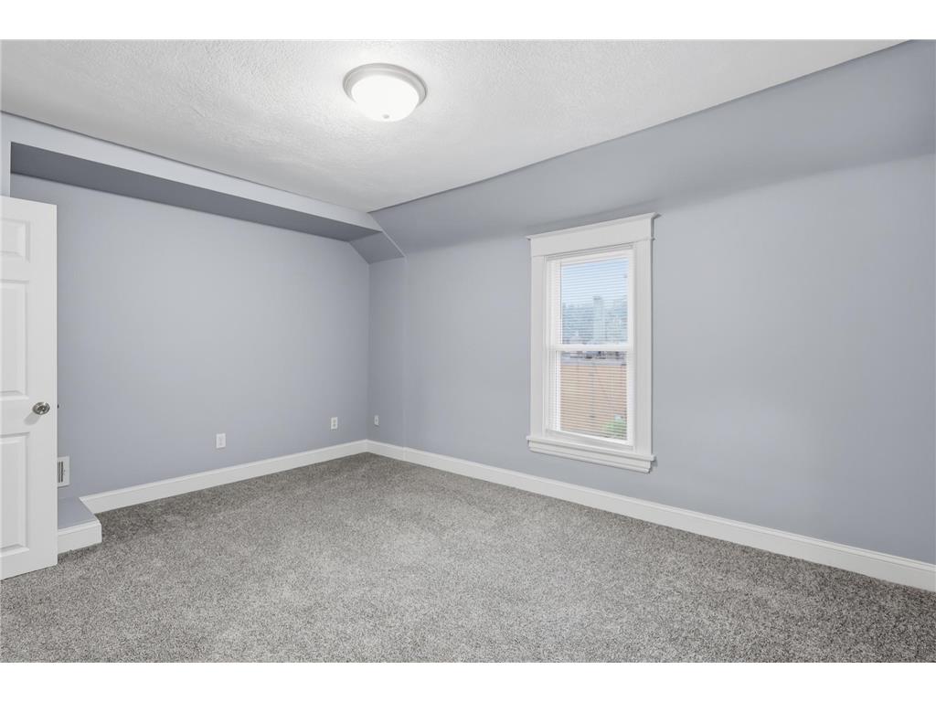 3210 Emerson Avenue N Minneapolis MN 55412 7099796 image20