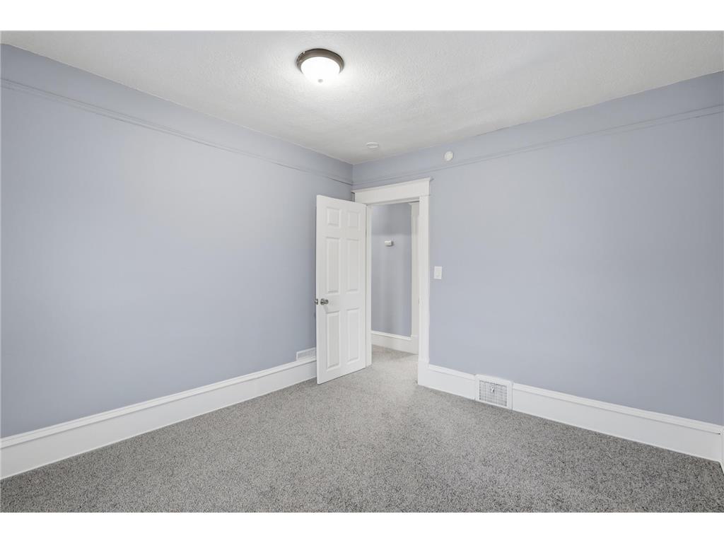 3210 Emerson Avenue N Minneapolis MN 55412 7099796 image24