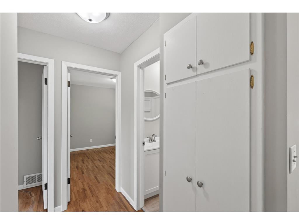 3211 Indiana Avenue N Robbinsdale MN 55422 7084487 image14
