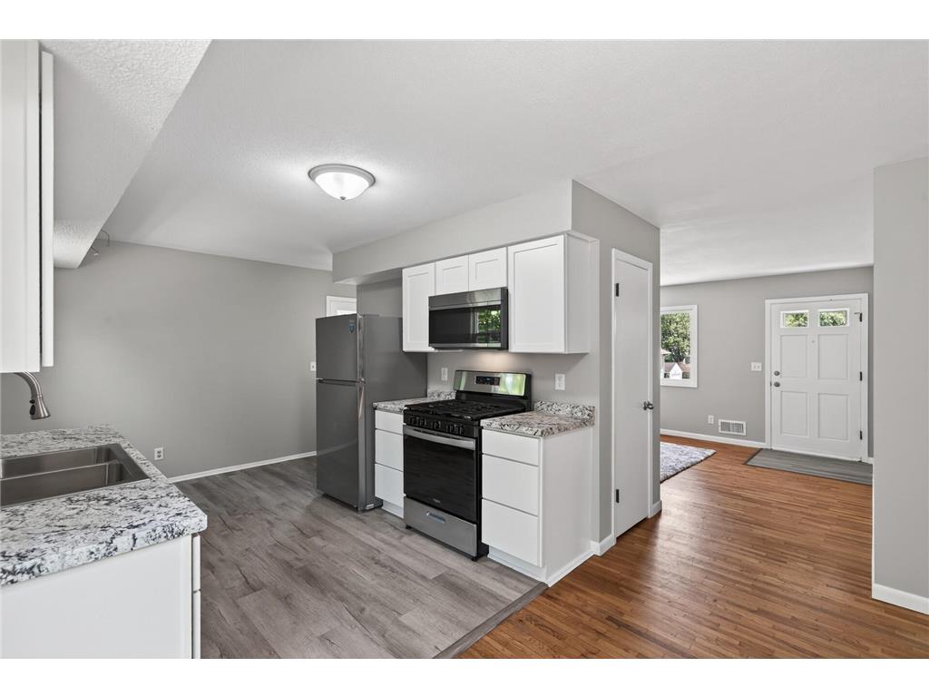 3211 Indiana Avenue N Robbinsdale MN 55422 7084487 image9