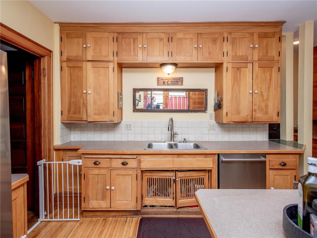 3212 Dupont Avenue S Minneapolis MN 55408 7098857 image18