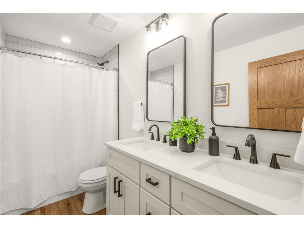 3213 Holmes Avenue S Minneapolis MN 55408 7073826 image40
