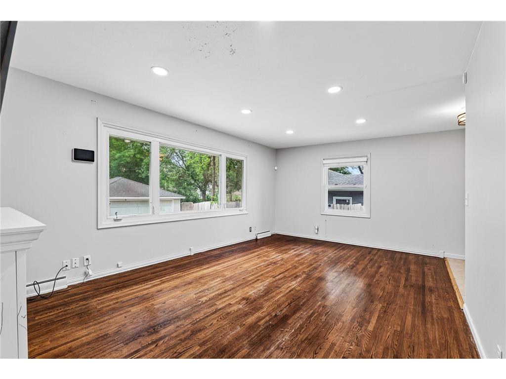 3213 W Old Shakopee Road Bloomington MN 55431 7021093 image10