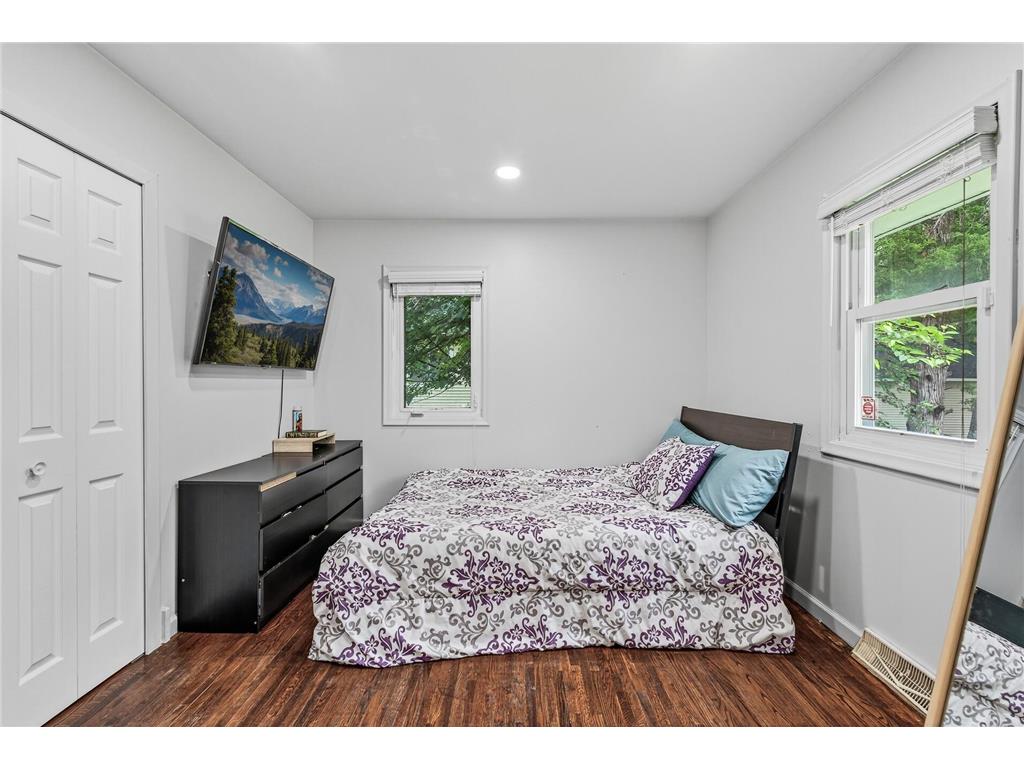 3213 W Old Shakopee Road Bloomington MN 55431 7021093 image33