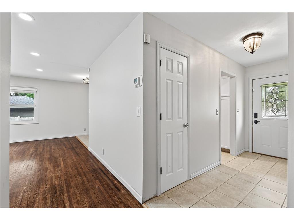 3213 W Old Shakopee Road Bloomington MN 55431 7021093 image8