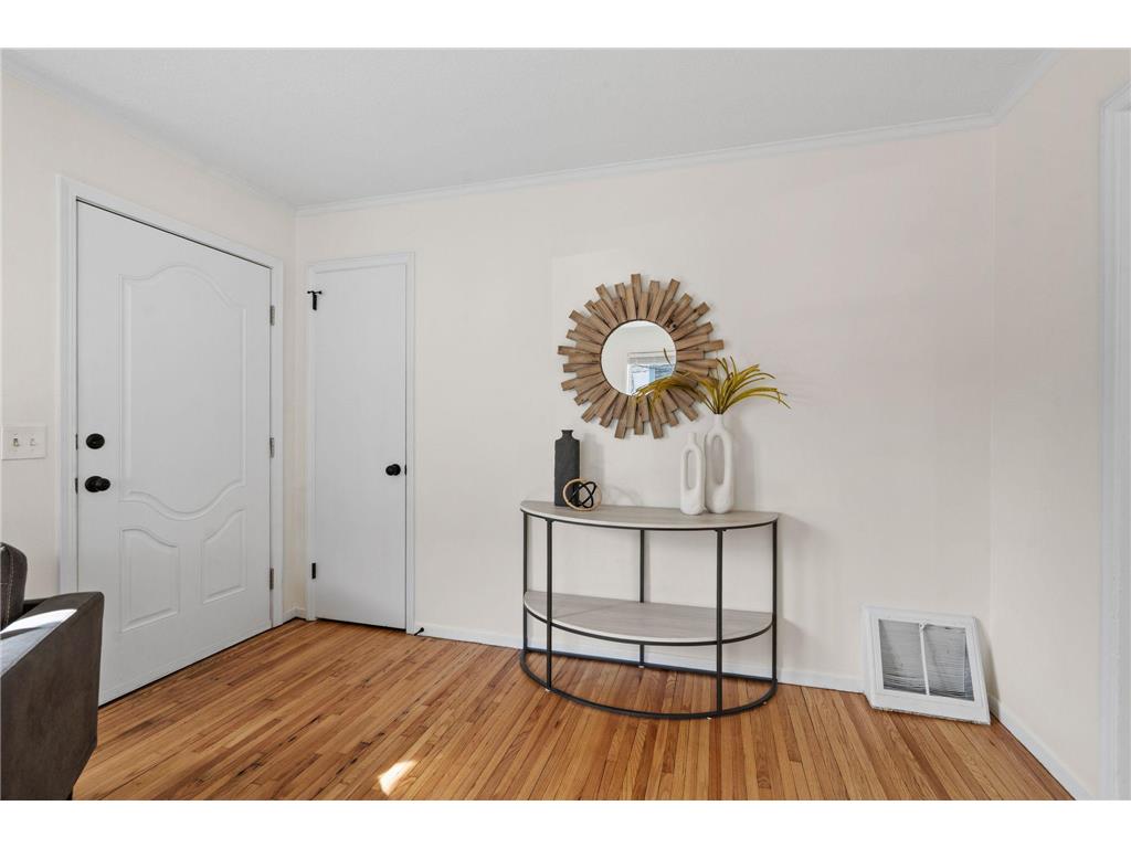 3214 Dupont Avenue N Minneapolis MN 55412 7083424 image7