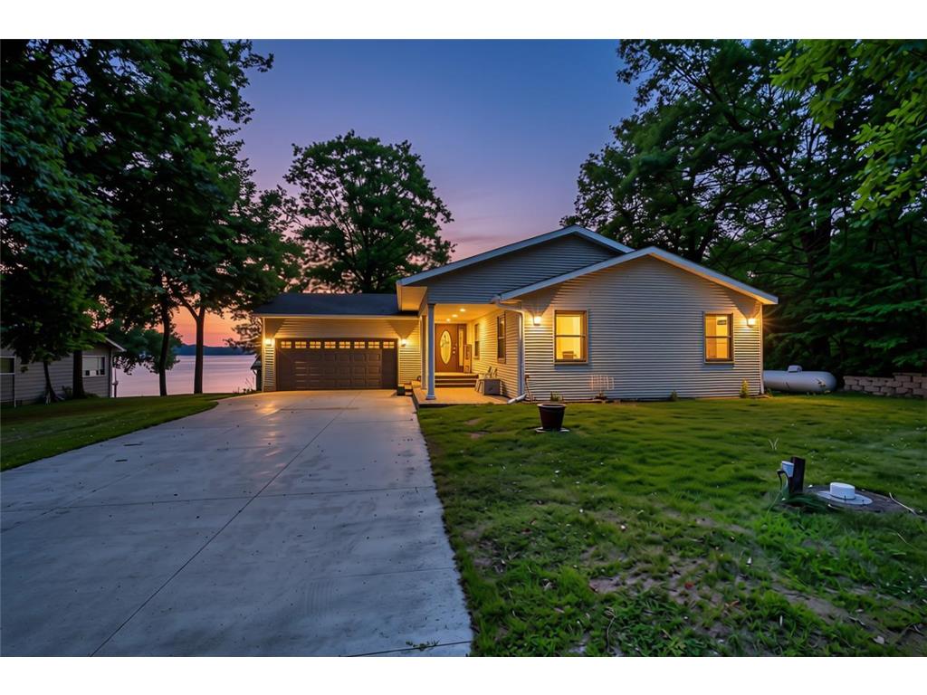 32150 742nd Avenue South Haven MN 55382 - Francis 7109198 image1