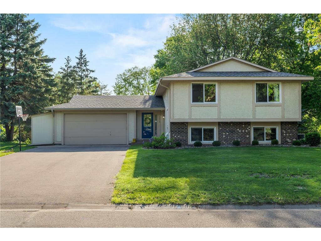 3216 Canterbury Drive, Woodbury, MN, 55125 MLS 6377825 Edina Realty