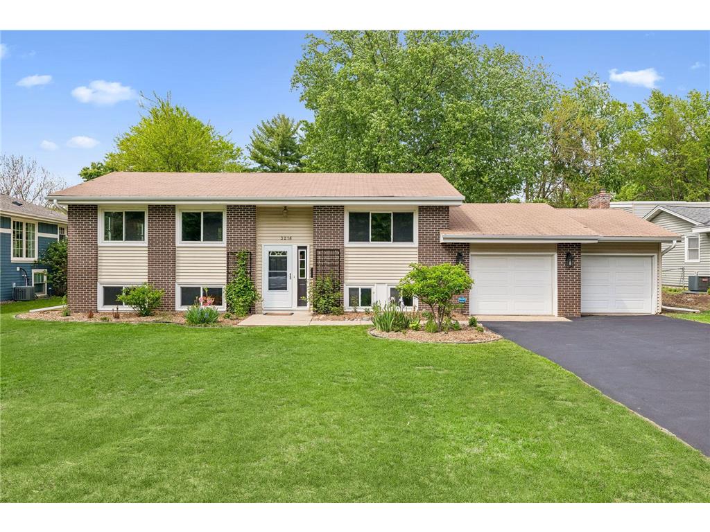 3216 W 85th Street Bloomington MN 55431 7067017 image1