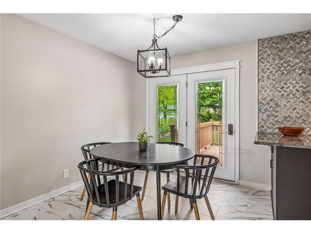 3216 W 85th Street Bloomington MN 55431 7067017 image10