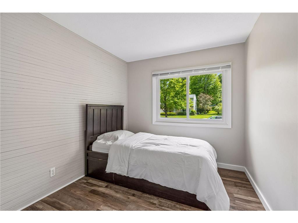 3216 W 85th Street Bloomington MN 55431 7067017 image13