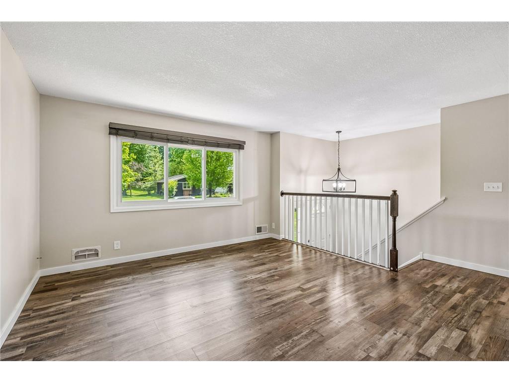 3216 W 85th Street Bloomington MN 55431 7067017 image2