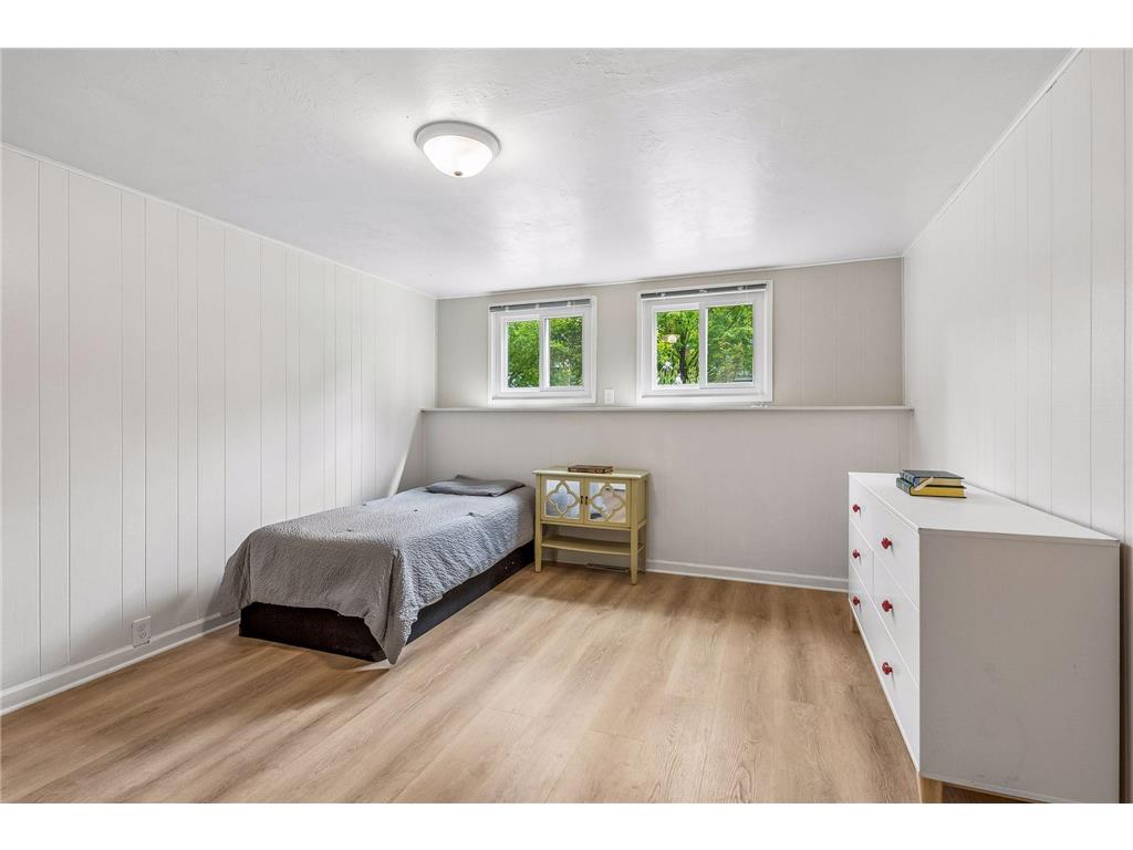 3216 W 85th Street Bloomington MN 55431 7067017 image20