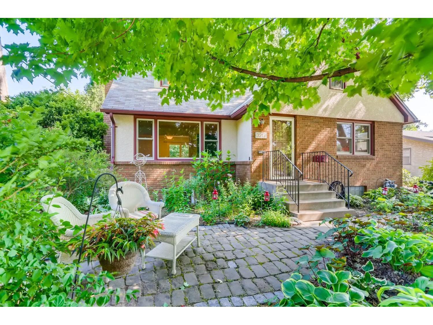 3217 31st Avenue NE, Saint Anthony, MN 55418 MLS 6014764 Edina Realty