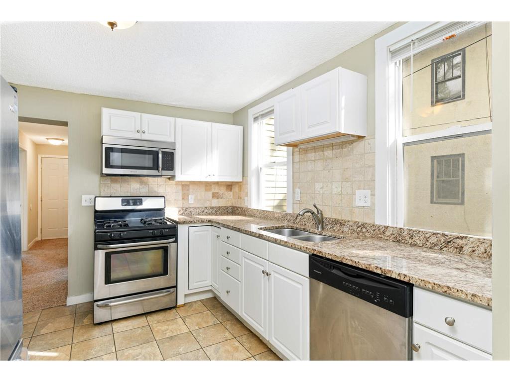 3217 Dupont Avenue S Minneapolis MN 55408 7003474 image10