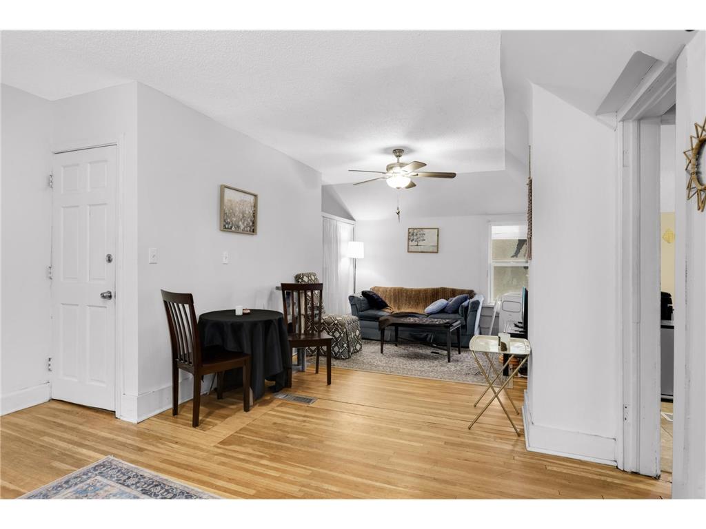 3217 Dupont Avenue S Minneapolis MN 55408 7003474 image17