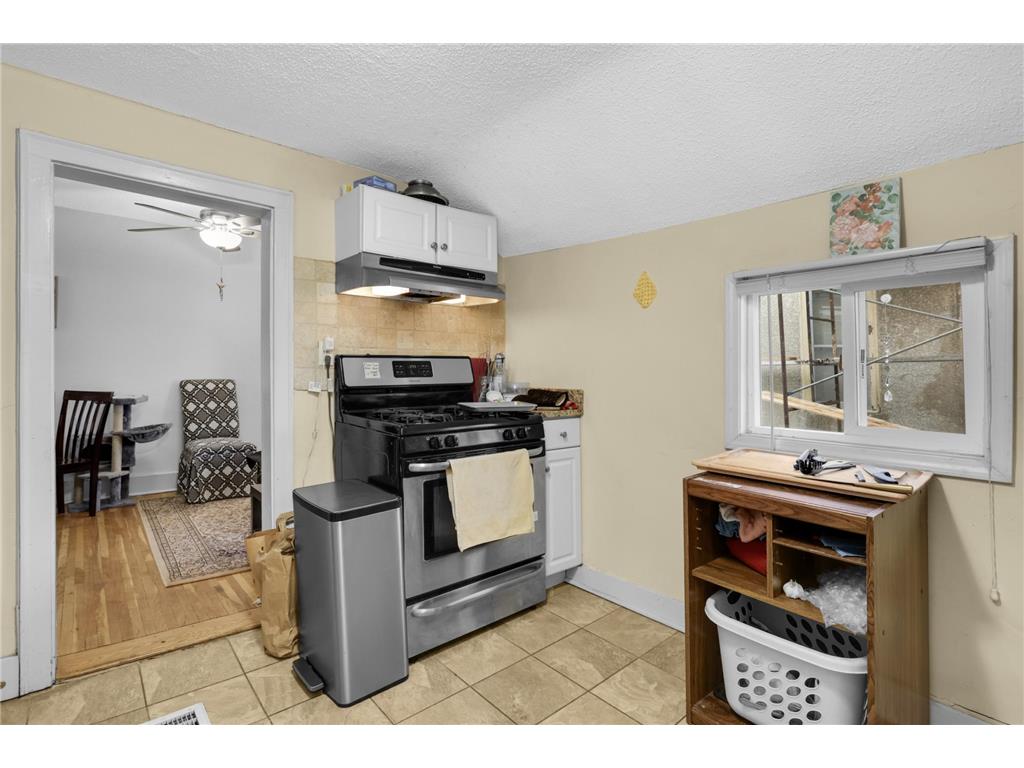 3217 Dupont Avenue S Minneapolis MN 55408 7003474 image21