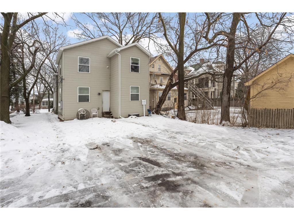 3217 Dupont Avenue S Minneapolis MN 55408 7003474 image30