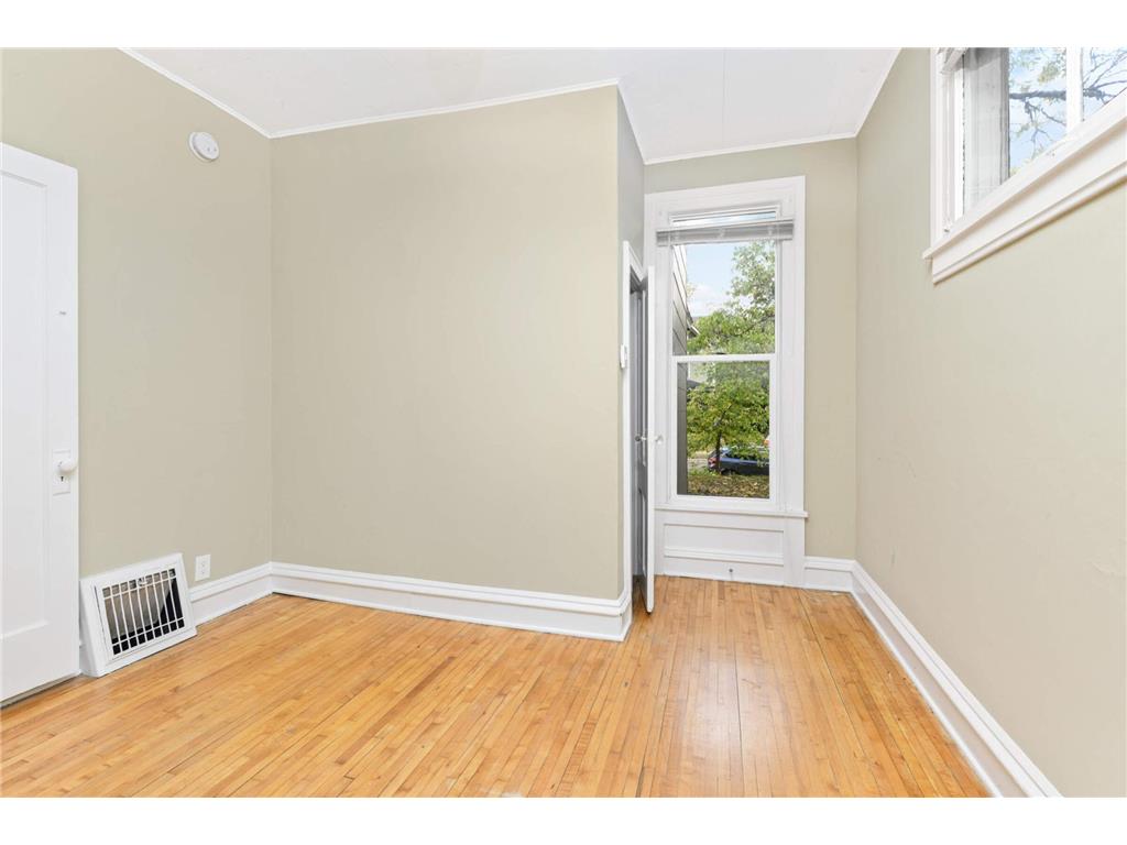 3217 Dupont Avenue S Minneapolis MN 55408 7003474 image8