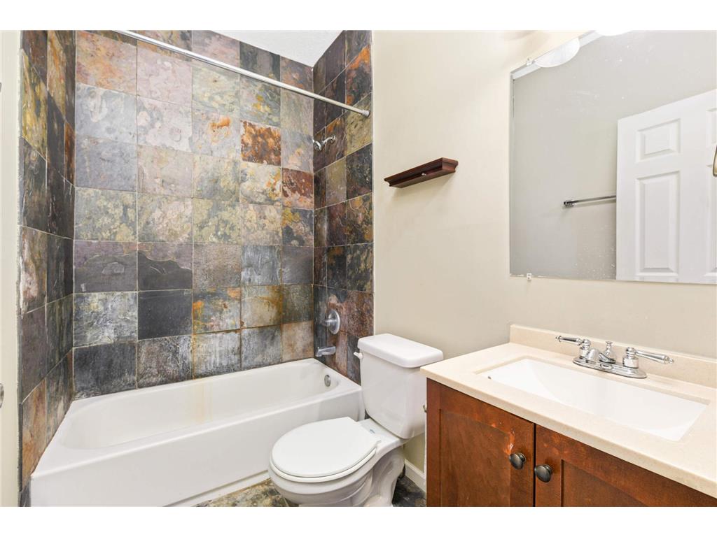 3217 Dupont Avenue S Minneapolis MN 55408 7061045 image14