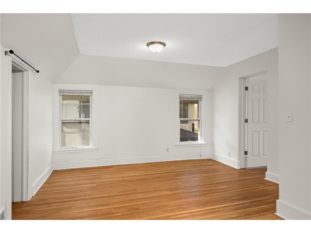 3217 Dupont Avenue S Minneapolis MN 55408 7061045 image17