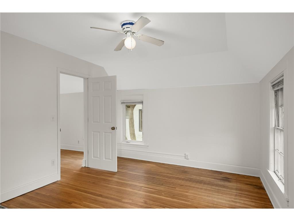 3217 Dupont Avenue S Minneapolis MN 55408 7061045 image34