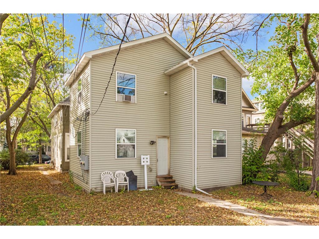 3217 Dupont Avenue S Minneapolis MN 55408 7061045 image40