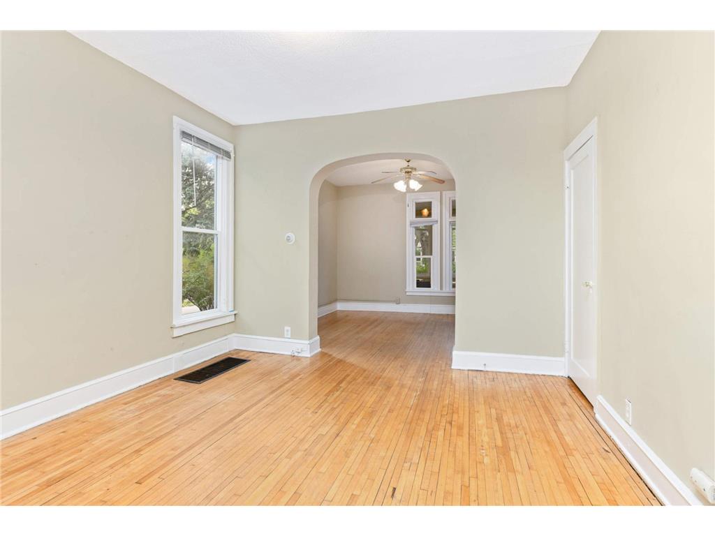 3217 Dupont Avenue S Minneapolis MN 55408 7061045 image6