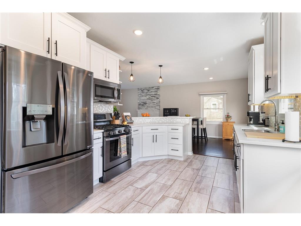 3217 Frear Drive Minnetonka MN 55305 6676064 image4