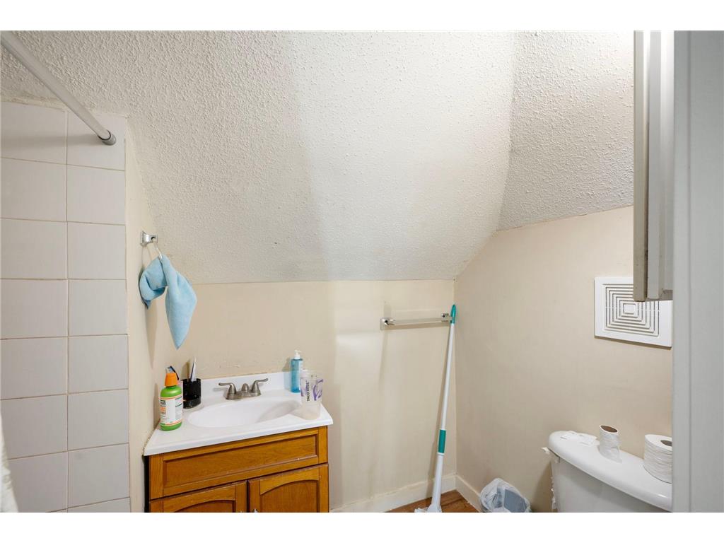 3217 Nicollet Avenue Minneapolis MN 55408 7031007 image27