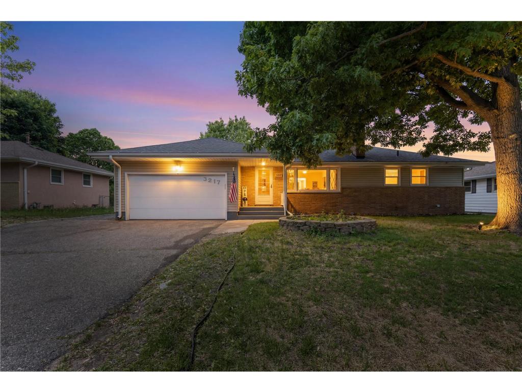 3217 Welcome Avenue N Crystal MN 55422 7083569 image1