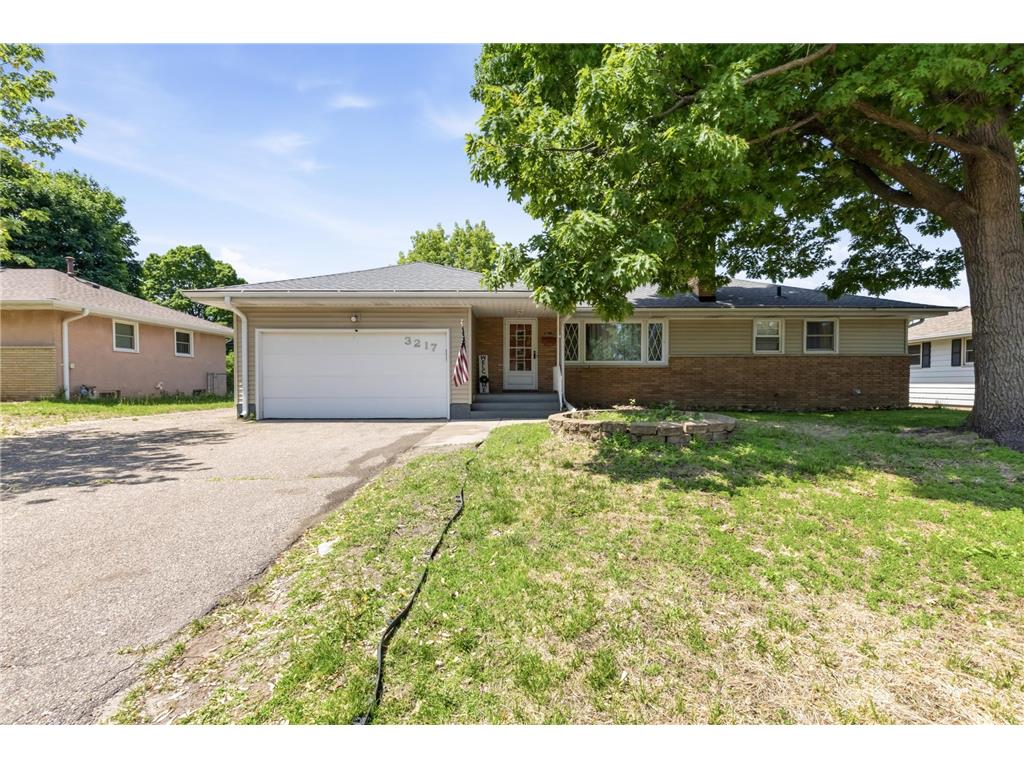 3217 Welcome Avenue N Crystal MN 55422 7083569 image2