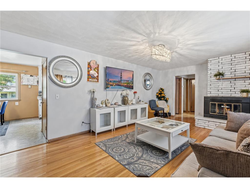 3217 Welcome Avenue N Crystal MN 55422 7083569 image4
