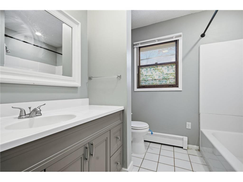 3218 Washburn Avenue N Minneapolis MN 55412 7005836 image21