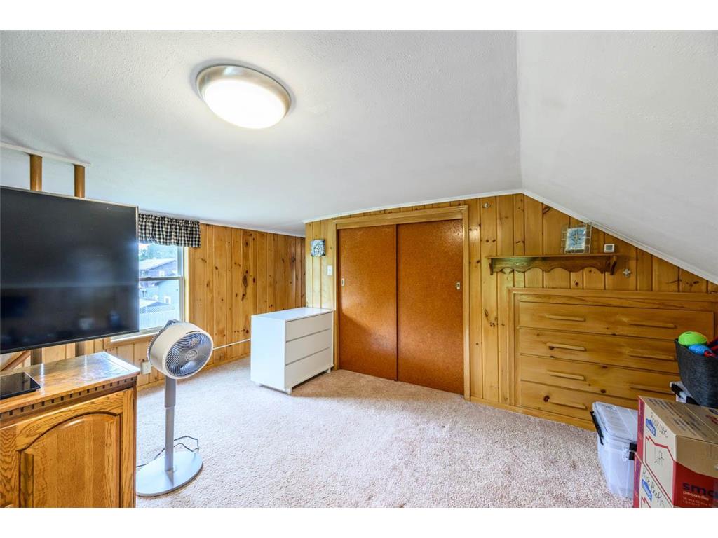 3219 4th Avenue W Hibbing MN 55746 7082156 image24